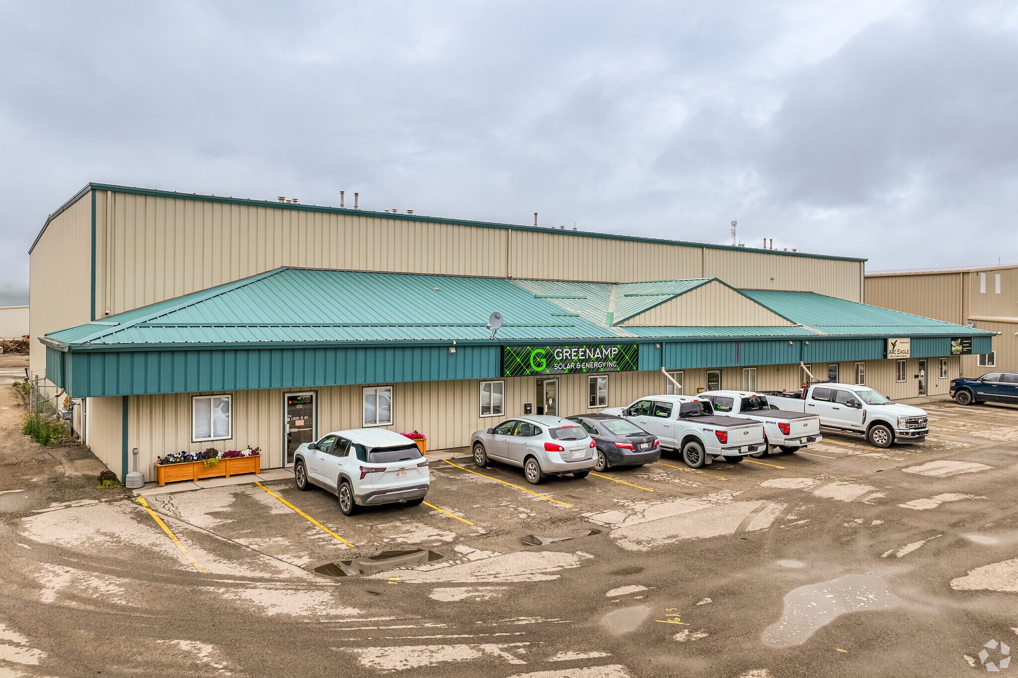 1202 5th St, Nisku, AB à louer Photo de l’immeuble– Image 1 sur 5