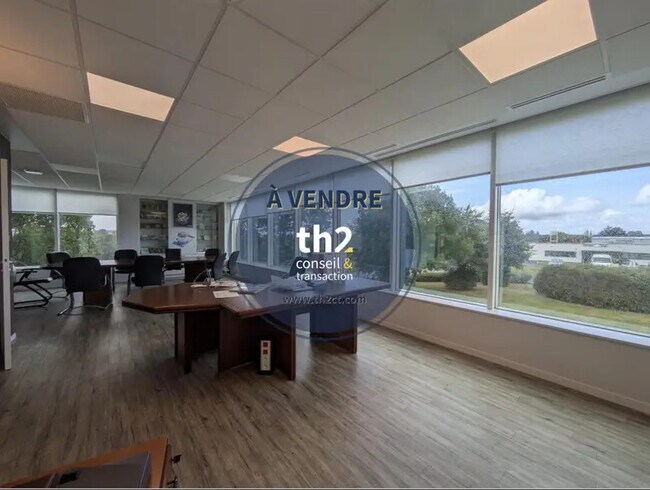 Plus de détails pour Bureau à vendre