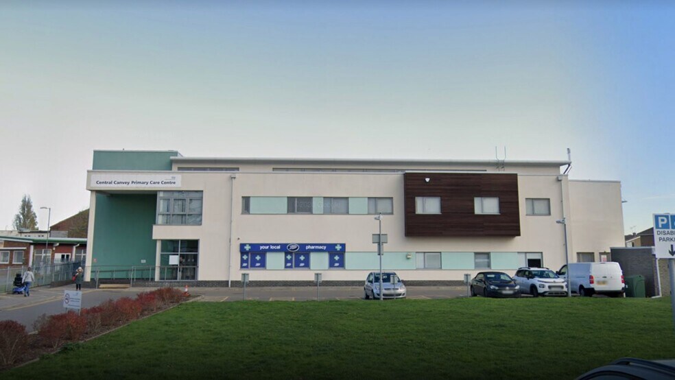 Long Rd, Canvey Island à louer - Photo de l’immeuble – Image 1 sur 2