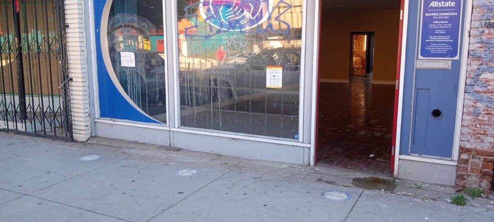 1852 E 1st St, Los Angeles, CA à louer - Photo de l’immeuble – Image 3 sur 6