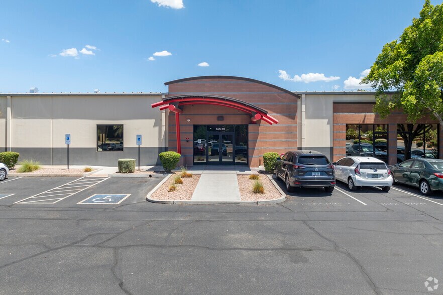 145 S 79th St, Chandler, AZ à louer - Photo de l’immeuble – Image 1 sur 9