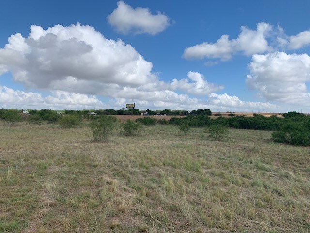 3520 W US Highway 90, Seguin, TX à vendre - Photo de l’immeuble – Image 3 sur 4
