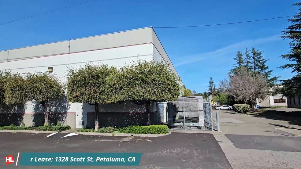 1328 Scott St, Petaluma, CA à louer - Vidéo sur l’annonce professionnelle – Image 2 sur 10