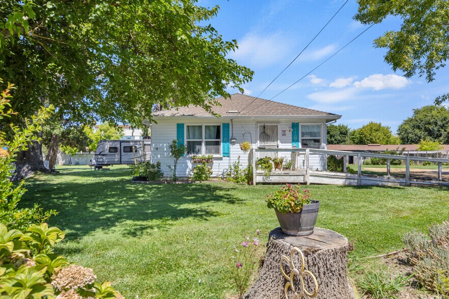 9455 E Stockton Blvd, Elk Grove, CA à vendre - Photo de l’immeuble – Image 2 sur 84