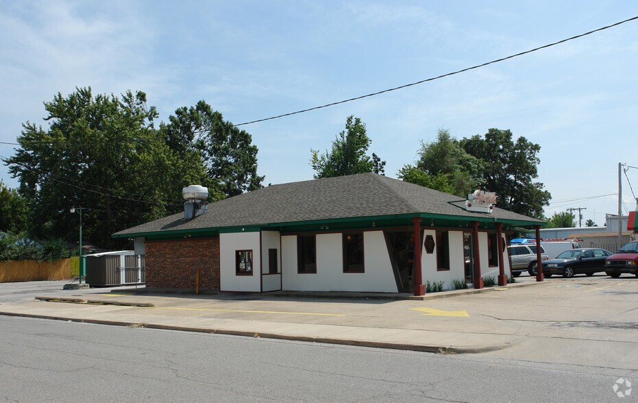 4203 S Peoria Ave, Tulsa, OK à louer - Photo principale – Image 1 sur 3