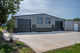 Plus de détails pour 8610 N Classen Blvd, Oklahoma City, OK - Industriel/Logistique à louer