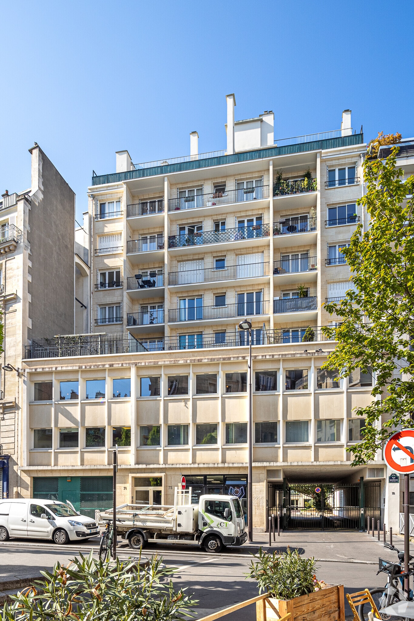 71-73 Rue De Saussure, Paris à louer Photo intérieure– Image 1 sur 8