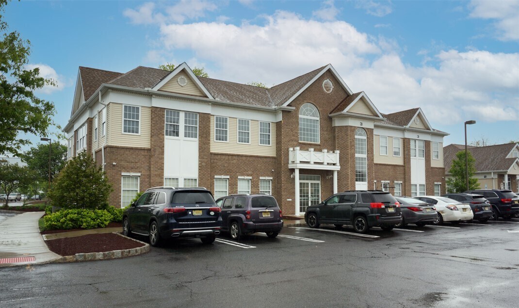 7-8 Wills Way, Piscataway, NJ à vendre Photo principale– Image 1 sur 2