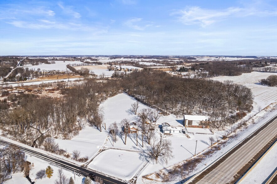 3108 Gaston Rd, Madison, WI à vendre - Photo de l’immeuble – Image 2 sur 76