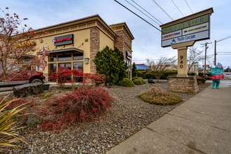 940 NW Garden Valley Blvd, Roseburg, OR à louer Photo intérieure– Image 2 sur 11