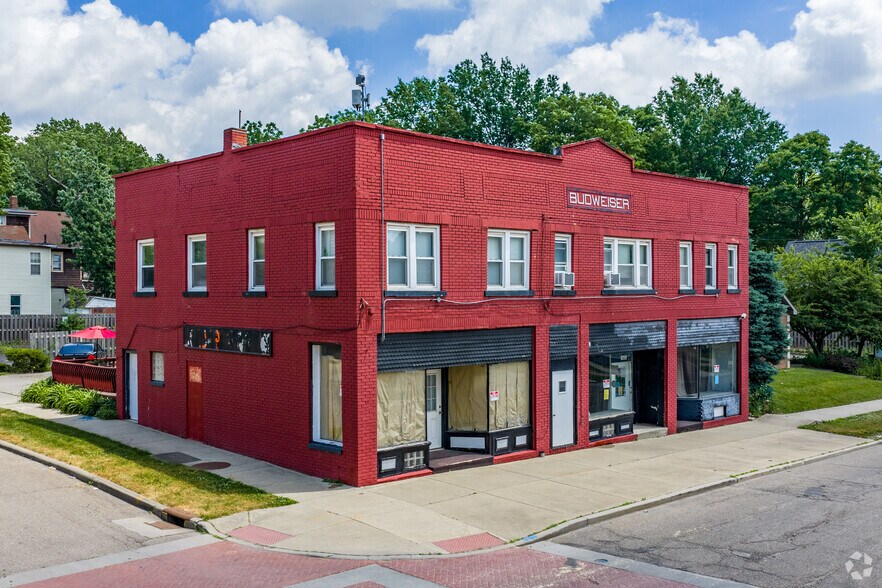 485 Brown St, Akron, OH à louer - Photo de l’immeuble – Image 3 sur 7