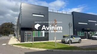 Plus de détails pour Local d'activités à louer