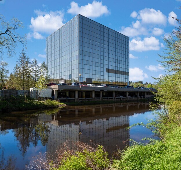 1550 Bedford Hwy, Bedford, NS à louer - Photo de l’immeuble – Image 3 sur 3