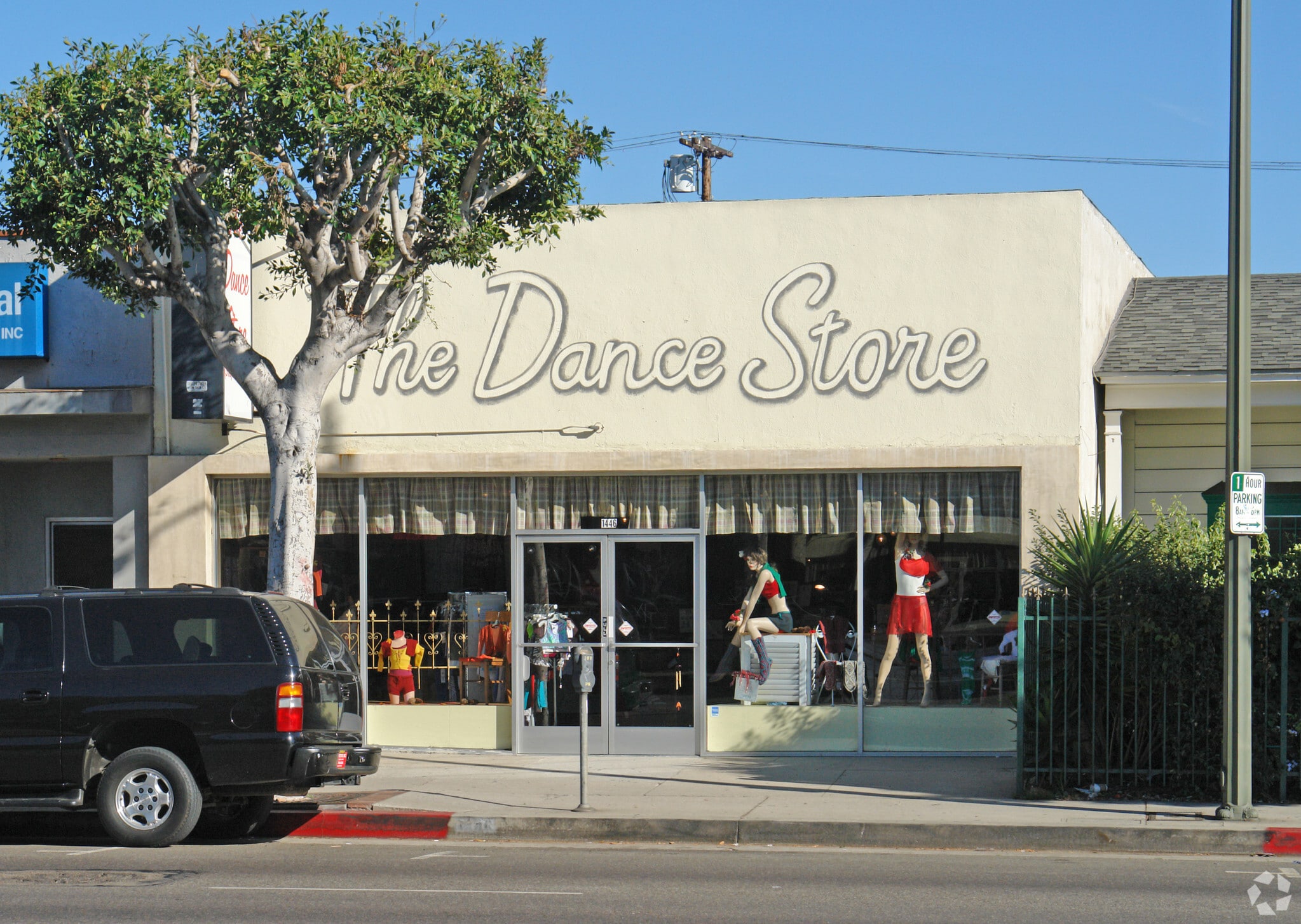 1446 S Robertson Blvd, Los Angeles, CA à louer Photo principale– Image 1 sur 5
