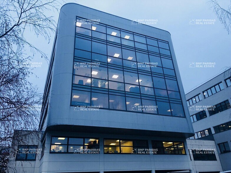 9 Avenue Des Montboucons, Besançon à louer - Photo de l’immeuble – Image 2 sur 6