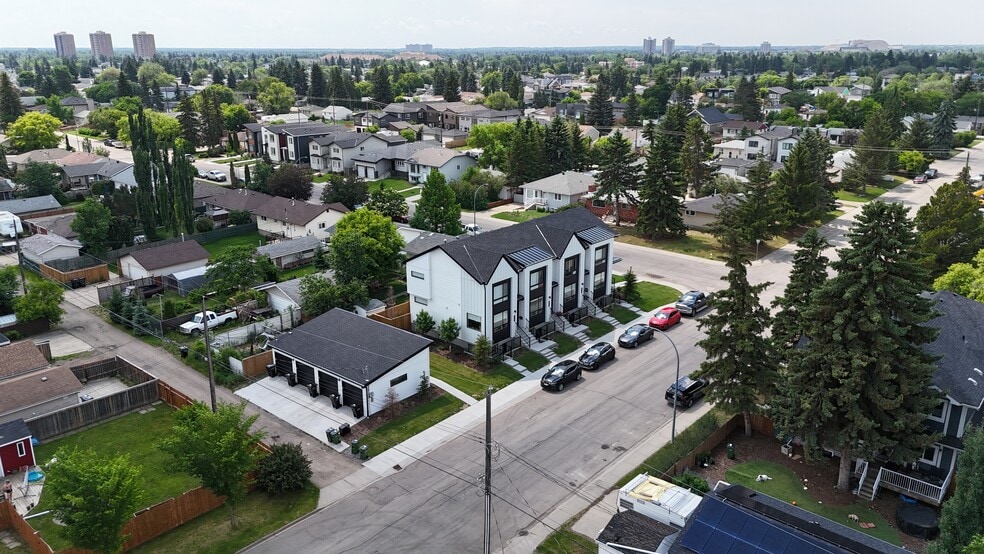 High Quality Townhouse Portfolio portefeuille de 4 biens à vendre sur LoopNet.fr - Photo de l’immeuble – Image 2 sur 12