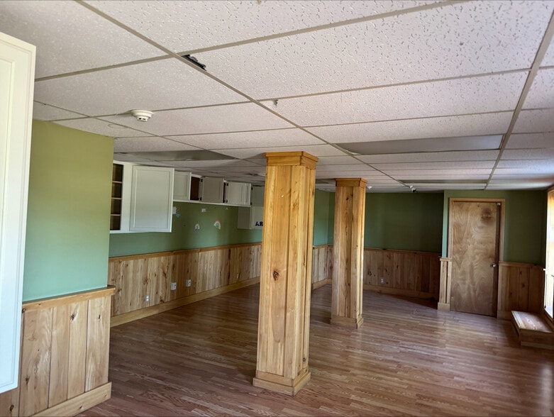 1344 W Jackson St, Painesville, OH à vendre - Photo intérieure – Image 2 sur 11