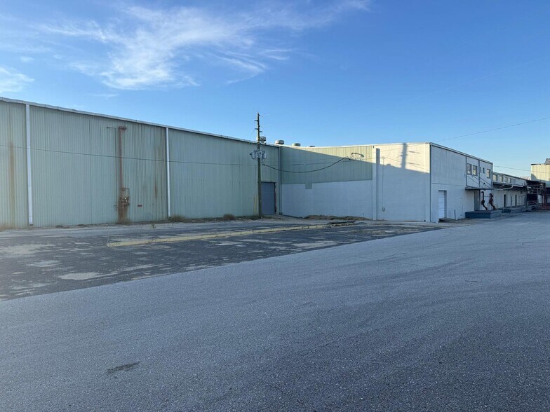 315 North Blvd W, Davenport, FL à louer - Photo principale – Image 1 sur 1