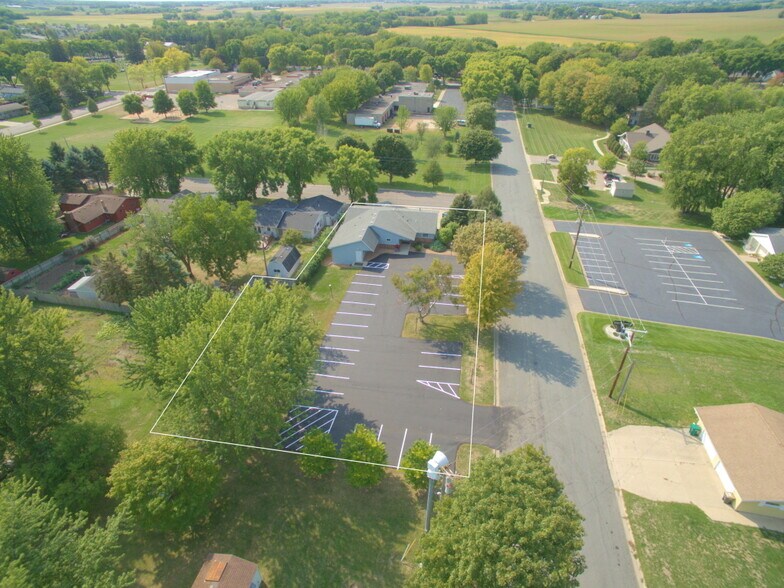 123 Fairlawn Ave W, Winsted, MN à vendre - Photo de l’immeuble – Image 2 sur 22