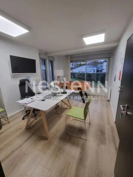 Local commercial dans Vannes à louer - Photo de l’immeuble – Image 2 sur 4