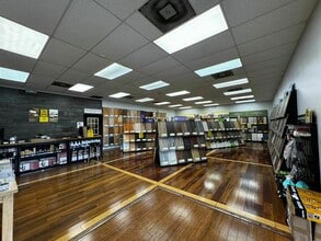 2214 N Washington Blvd, Sarasota, FL à louer Photo intérieure– Image 2 sur 21