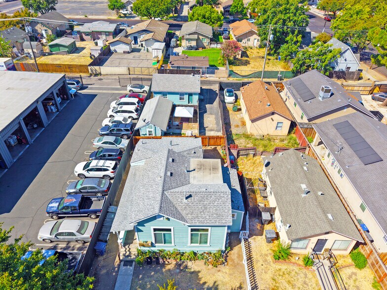 421 14th St, Modesto, CA à vendre - Photo de l’immeuble – Image 3 sur 11
