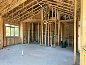14718 Tahoma Blvd SE, Yelm, WA à louer Photo intérieure– Image 1 sur 5