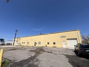 651 E 66th Ave, Denver, CO à louer Photo intérieure– Image 2 sur 21