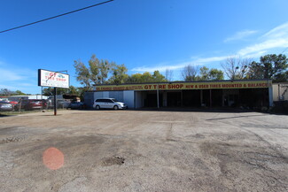 Plus de détails pour 2038 N Main St, Paris, TX - Local commercial à vendre
