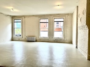 122 S Jackson St, Seattle, WA à louer Photo intérieure– Image 1 sur 7