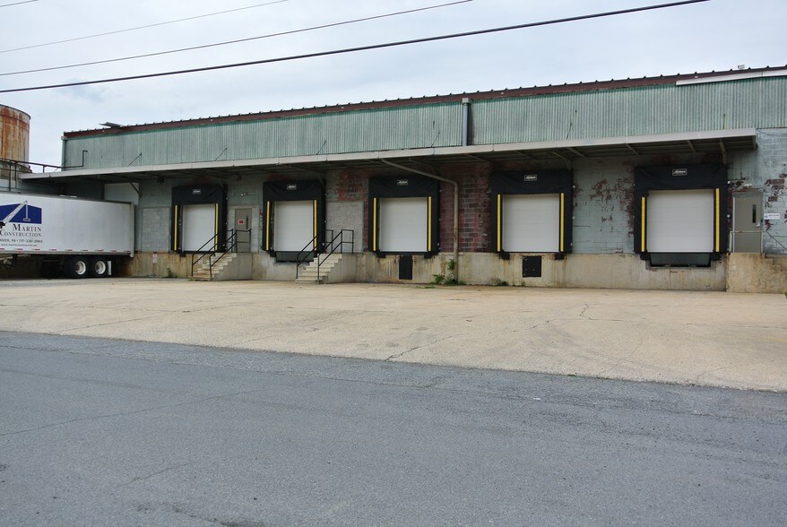 4700 N 5th Street Hwy, Temple, PA à louer - Photo de l’immeuble – Image 2 sur 7