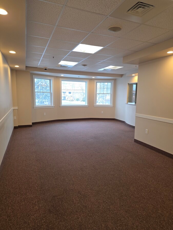 380 Merrimack St, Methuen, MA 01844 - Lot 2c - - Photo intérieure - Image 1 of 19