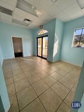 1707 SE Canova St, Palm Bay, FL à louer Photo intérieure– Image 1 sur 5