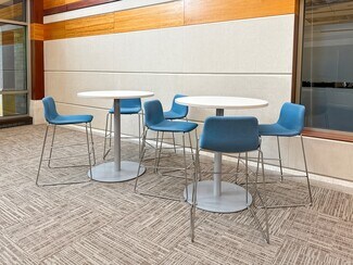 Plus de détails pour 860 Blue Gentian Rd, Eagan, MN - Coworking à louer