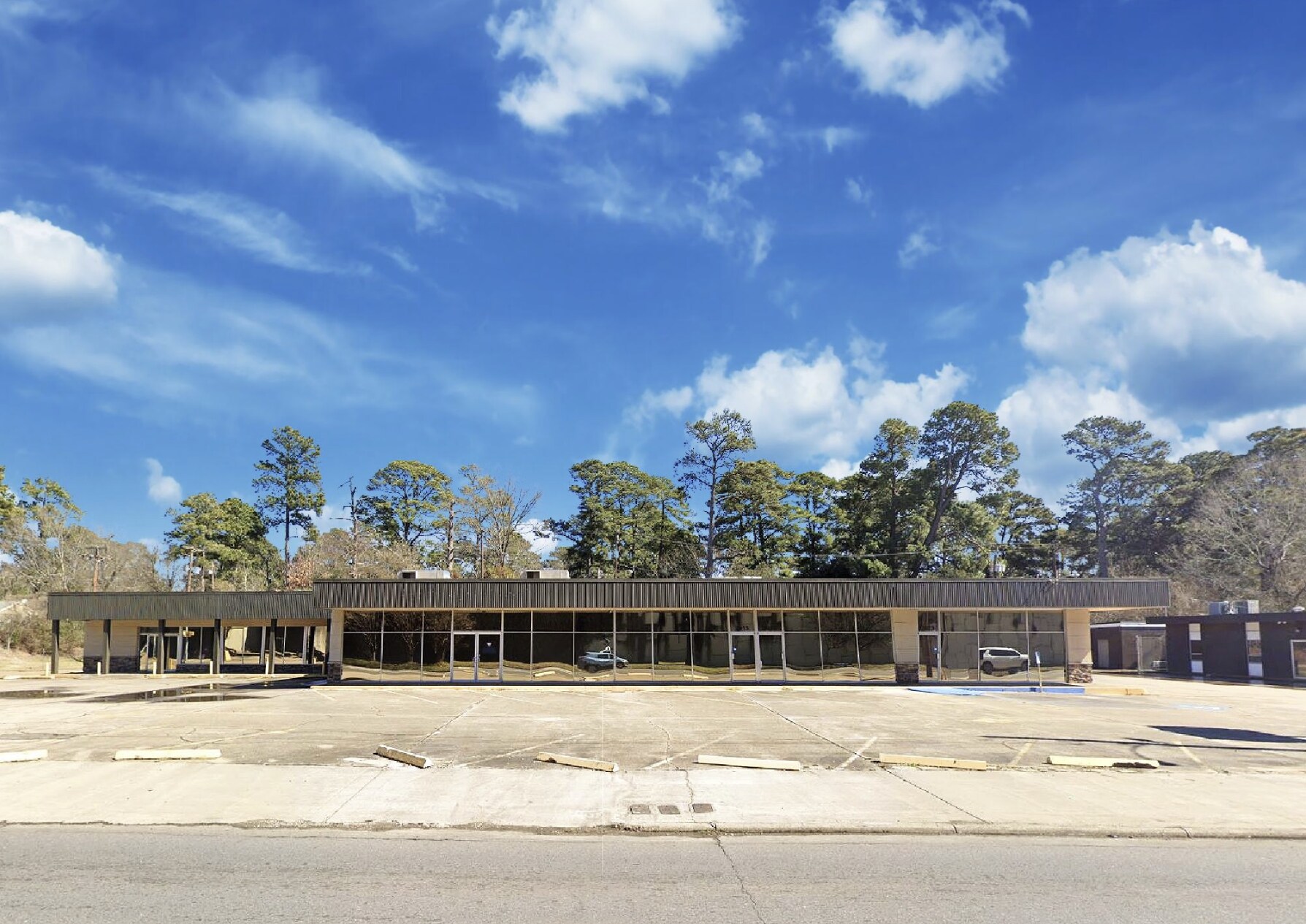 3903-3919 Southern Ave, Shreveport, LA à vendre Photo principale– Image 1 sur 11