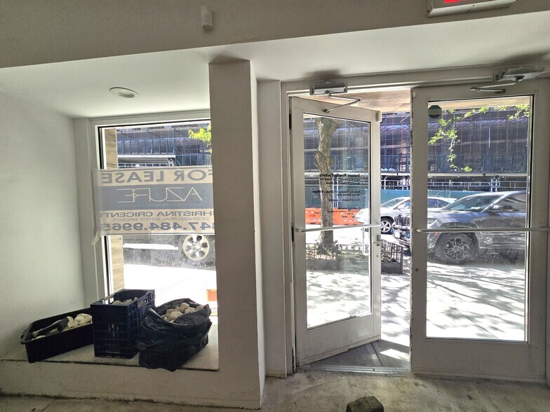 2409-2411 41st Ave, Long Island City, NY à louer - Photo de l’immeuble – Image 2 sur 94