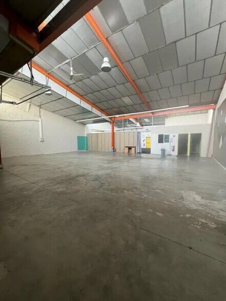 Local commercial dans Montauban à louer - Photo de l’immeuble – Image 2 sur 5