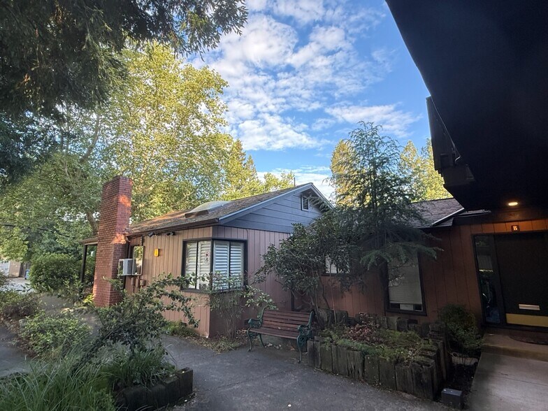 936 Dewing Ave, Lafayette, CA à vendre - Photo de l’immeuble – Image 2 sur 4