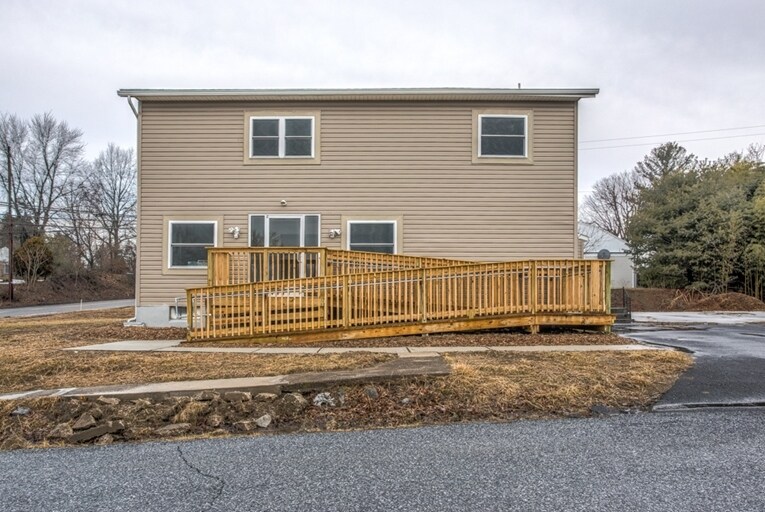 701 N Mountain Rd, Harrisburg, PA à louer Photo de l’immeuble– Image 1 sur 5