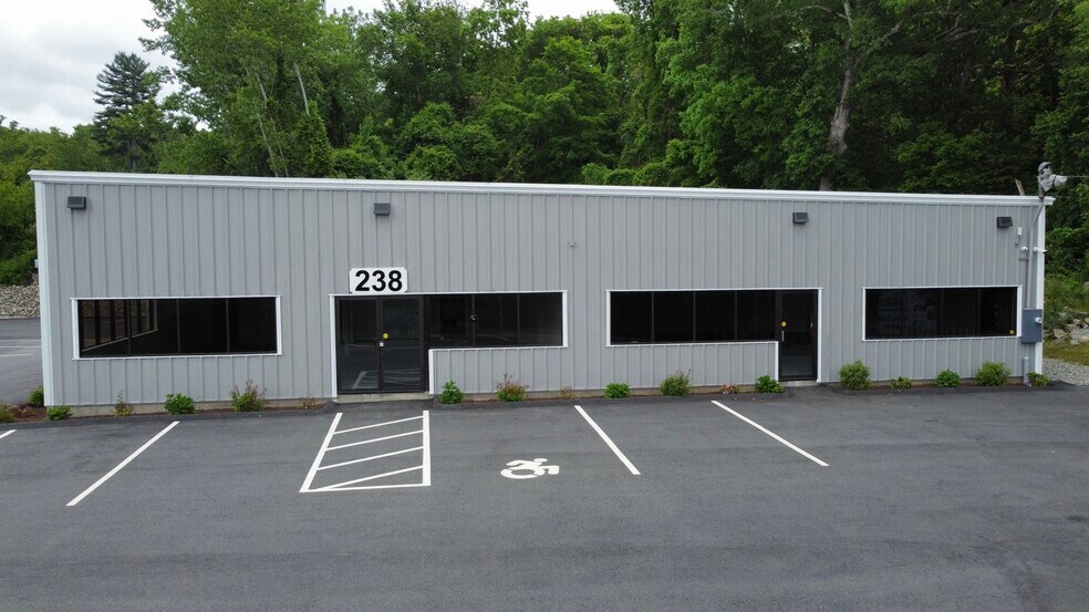 238 Norwich Rd, Plainfield, CT à louer - Photo de l’immeuble – Image 1 sur 13