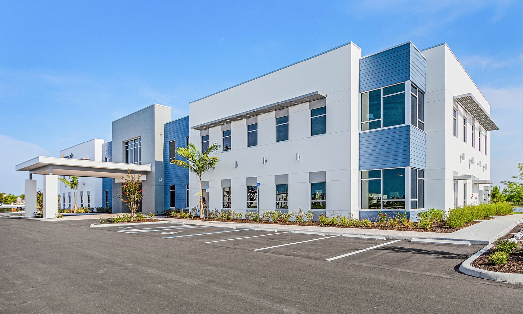 14540 Hope Center Loop, Fort Myers, FL à louer Photo de l’immeuble– Image 1 sur 13