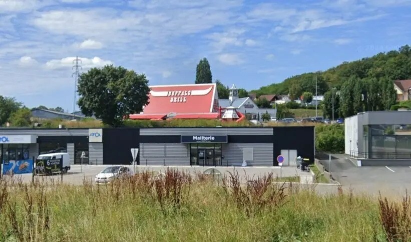 Local commercial dans Miserey-Salines à louer - Photo de l’immeuble – Image 2 sur 5