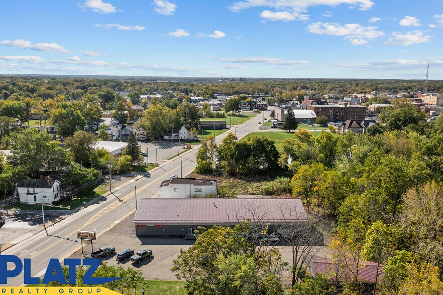 455 Elm Rd NE, Warren, OH à vendre - Photo de l’immeuble – Image 3 sur 10