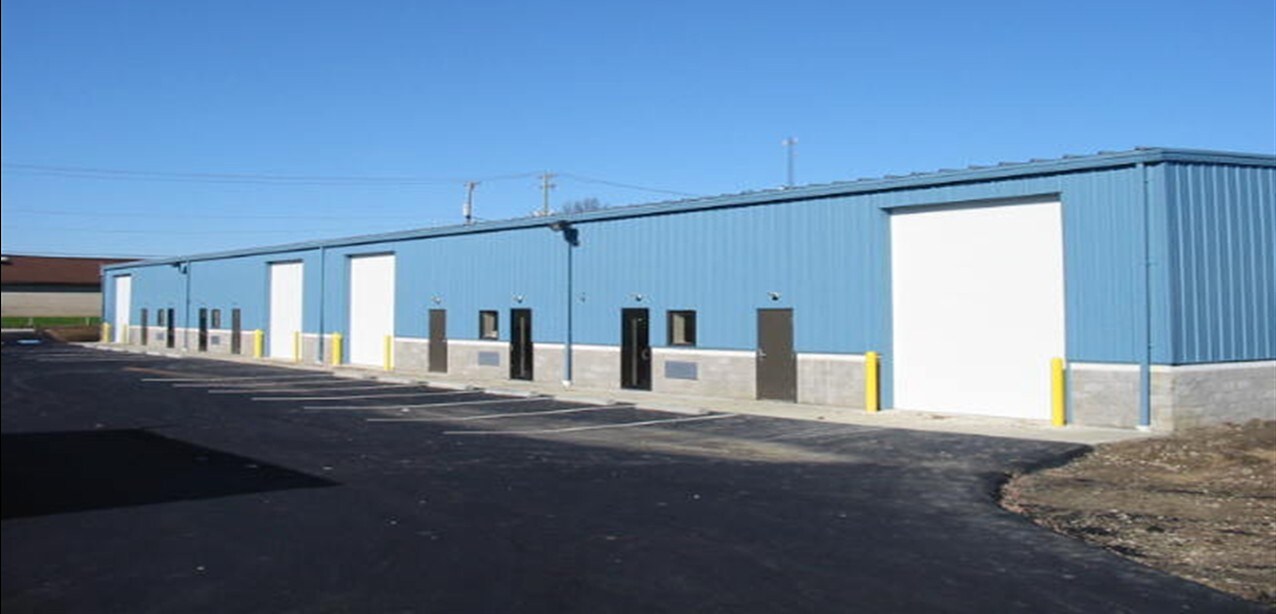 2021-2029 Venture Cir SE, Massillon, OH à louer Photo principale– Image 1 sur 6