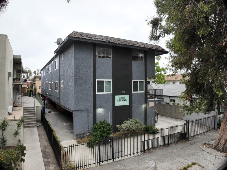 5912 Willoughby Ave, Los Angeles, CA à vendre – Image 2 sur 11