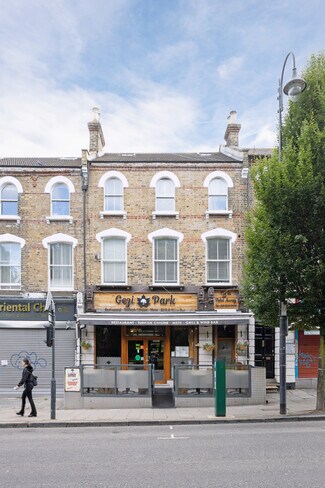 Plus de détails pour 27 High St, Londres - Local commercial à louer