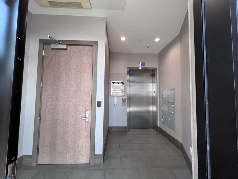 415-417 Greenwich Ave, Greenwich, CT à louer - Hall d’entrée – Image 2 sur 7