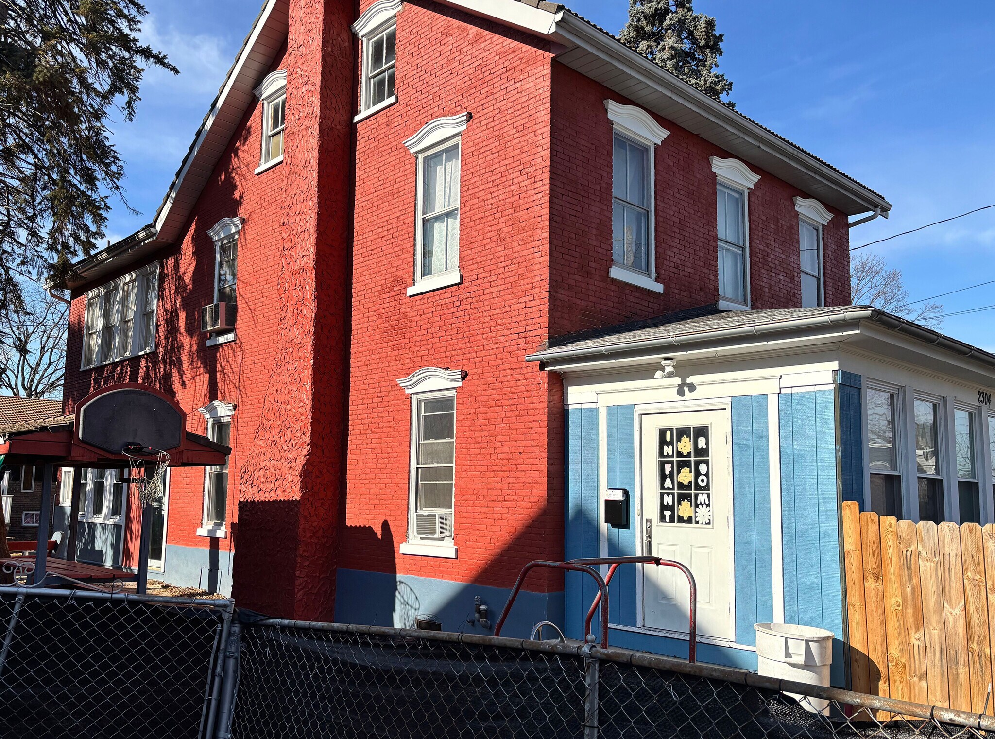 2304 S 5th St, Allentown, PA à vendre Photo principale– Image 1 sur 7