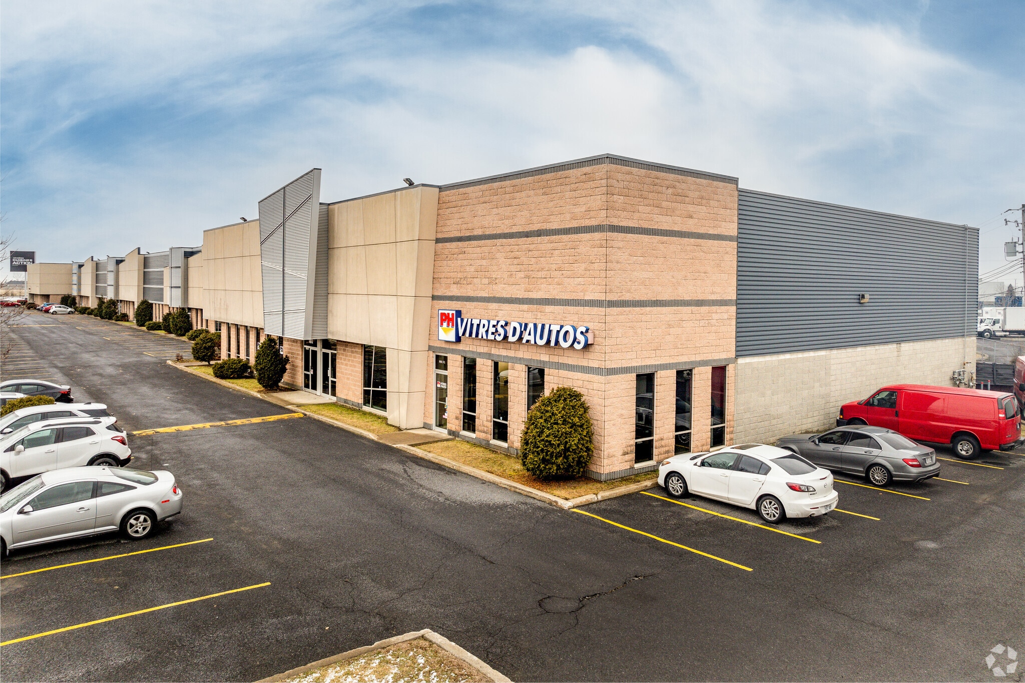 1490 Rue Nobel, Boucherville, QC à louer Photo principale– Image 1 sur 8