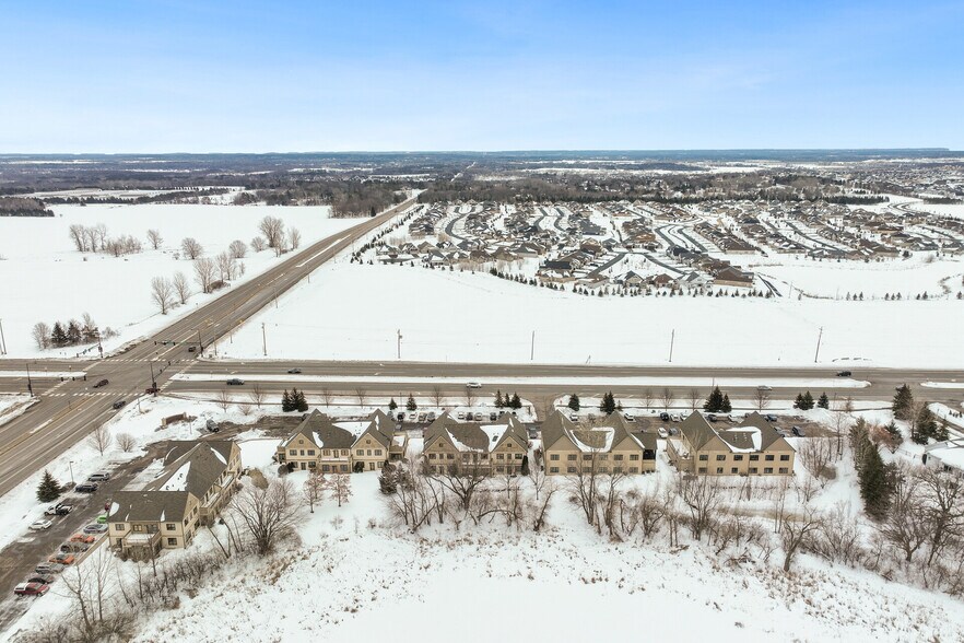 940-950 Inwood Ave N, Oakdale, MN à vendre - Photo de l’immeuble – Image 2 sur 48